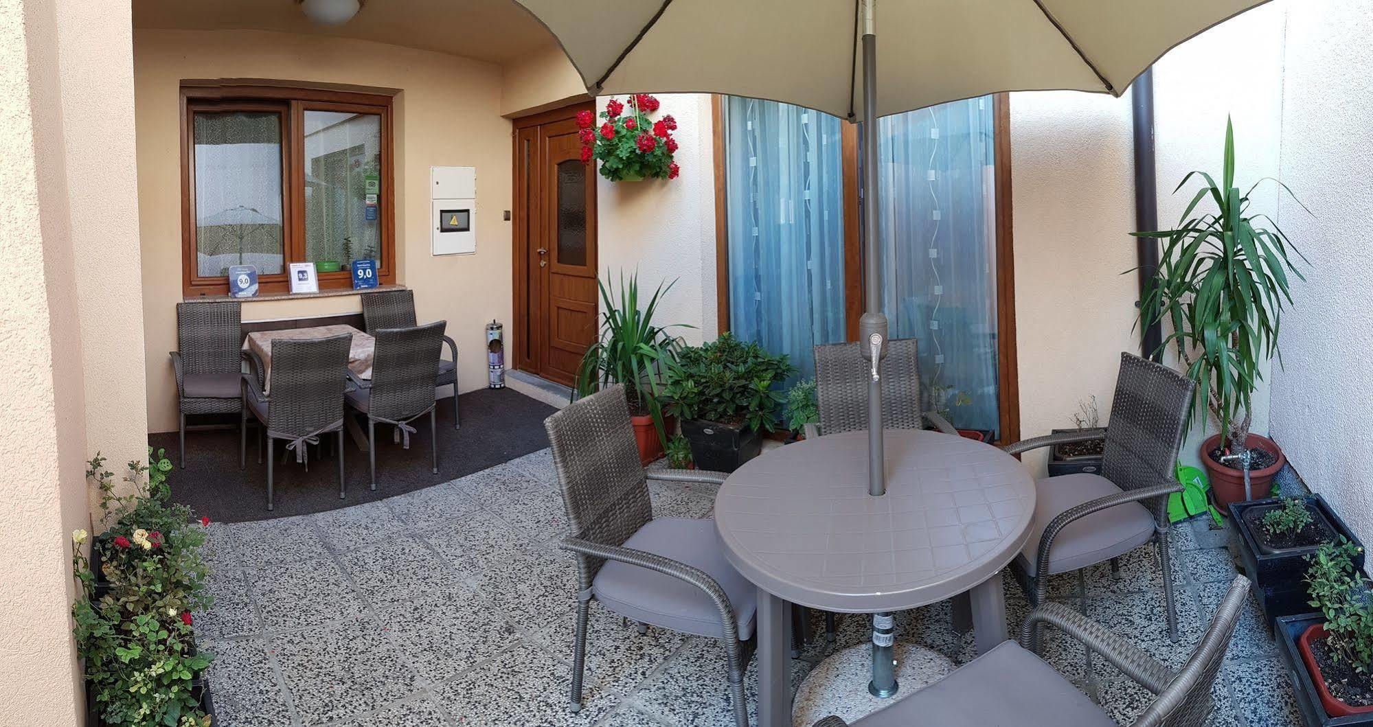 Guest House Ciro SJJ Exterior photo