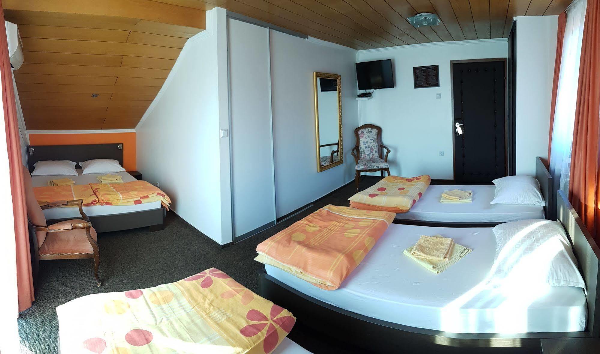 Guest House Ciro SJJ Exterior photo