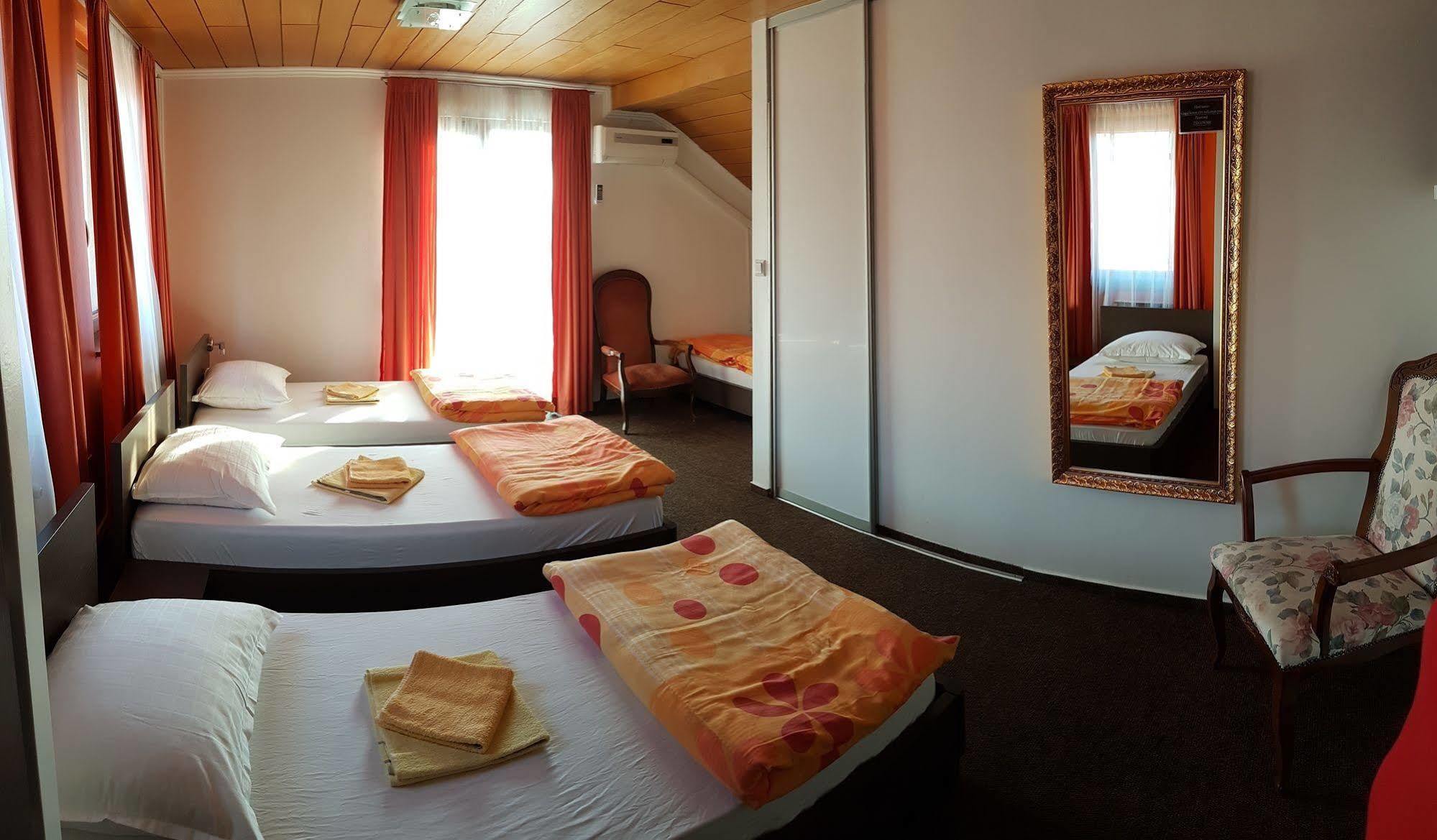 Guest House Ciro SJJ Exterior photo